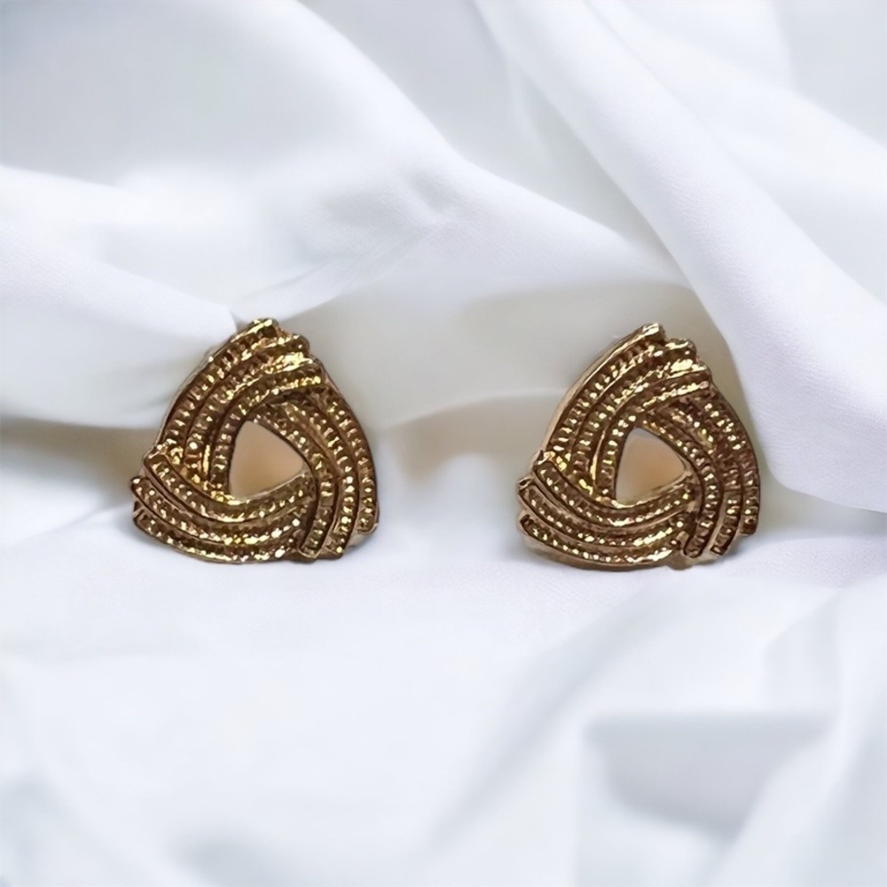 18k Gold Triangle Stud Earrings